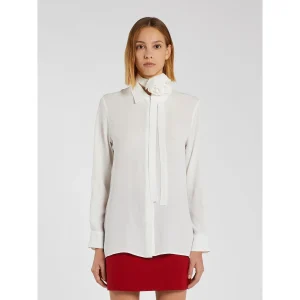 camicia in seta con fiore