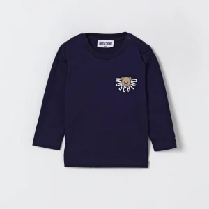 t-shirt con lgoo petto