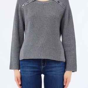 maglioncino con applicazione bottoni