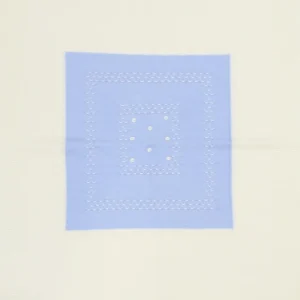 coperta in lana con ricami