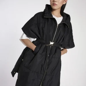 mantella con chiusura a bottoni automatici