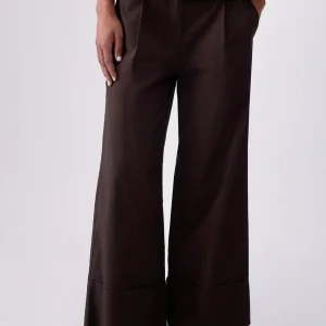 pantaloni flare