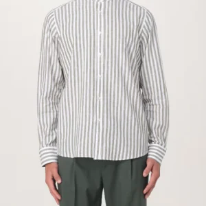 camicia alla coreana