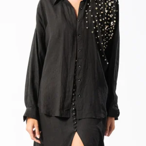 camicia lino con gioiello