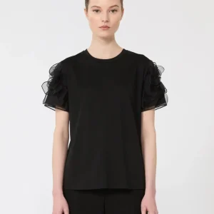 t-shirt con applicazioni