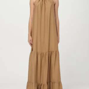 abito con scollo america