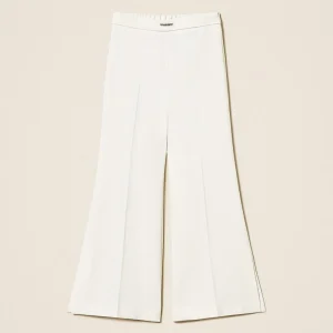 pantalone flare con spacchi