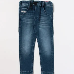 Jeans in denim con patch